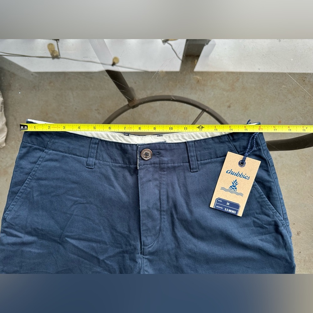 Chubbies The Armadas 5.5” Inseam 6 Pocket Short in Navy Blue Size 33 NWT - Picture 3 of 11